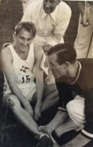 Niels efter EM sejren på 400 m i Oslo 1946